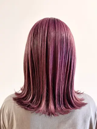 ミディアム カラー 古川 琴美のヘアスタイル