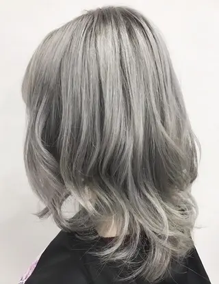 ミディアム カラー 🌙透明感カラー／ 丁寧施術｜松本のヘアスタイル