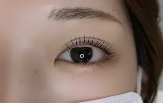 マツエク・マツパ Momoko ❤︎ MIRUS関内店店長のマツエク・マツパデザイン