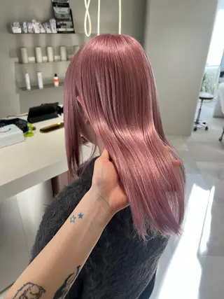 セミロング カラー RIN🪐 ウルフ/ハイトーンのヘアスタイル