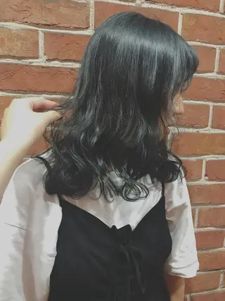 セミロング カラー コマツリサ ROCCO eastのヘアスタイル