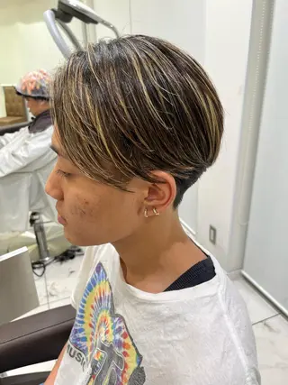 メンズ 伊佐 愛のヘアスタイル