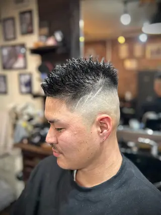 ショート メンズ BarberShop Un-fil所属・TAIGA -BARBERのヘアスタイル