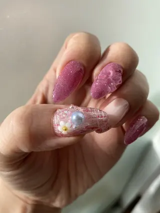 ネイル 13日3980円‼️ マグもデザインも◎のネイルデザイン