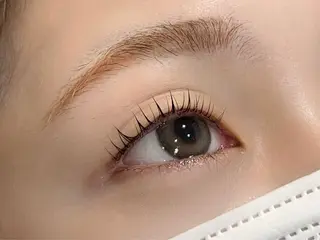 マツエク・マツパ EYE LABO所属・EYE LABO ayakaのマツエク・マツパデザイン