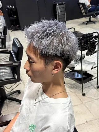 ショート カラー メンズ 【フェザーパーマ】 【縮毛矯正】鶴田文のヘアスタイル