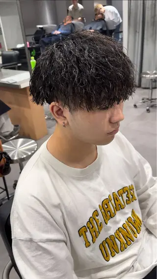 パーマ メンズ 坂梨 健斗のヘアスタイル