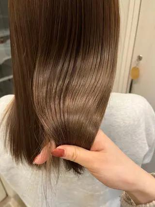 ロング カラー ルプラボウ 尾関　唯那のヘアスタイル