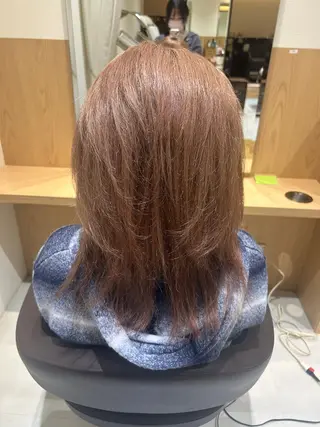 ミディアム 代田 美月のヘアスタイル
