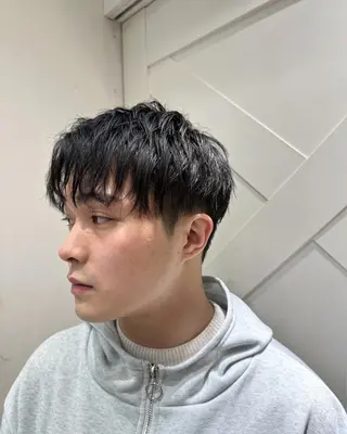 ショート メンズ 🎖️似合わせメンズ パーマ🎖️カネキのヘアスタイル