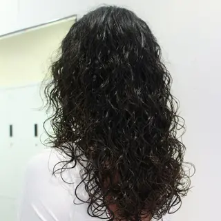 セミロング パーマ カーリーパーマ/ 透明ｶﾗｰ/MIKUのヘアスタイル