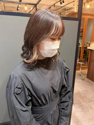 ショート 💛艶感ハイトーン/ ブリーチ縮毛💛のヘアスタイル