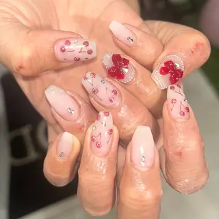 ネイル MODA MANAMIᵕ̈のネイルデザイン