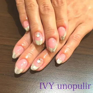 ネイル アンドルーチェ スクールの眉毛・アイブロウイメージ