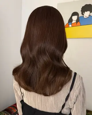 セミロング カラー hair & fashion shiomi H 【ヘアー アンド ファッション シオミエイチ】所属・堀尾 愛莉のヘアスタイル