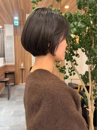 ショート カラー 穂乃香 BEAUTRIUMのヘアスタイル