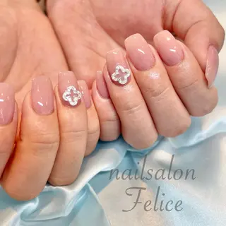 ネイル ネイルサロンFelice 恵比寿所属・ネイルサロン Feliceのネイルデザイン