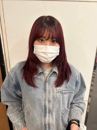 セミロング カラー ベージュ/ダブルカラ ー/新潟駅/青柳萌果のヘアスタイル