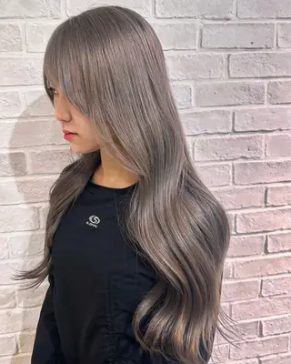 ロング col oodori所属・宮川 あかりのヘアスタイル