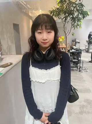 セミロング パーマ ホリバ ユカのヘアスタイル