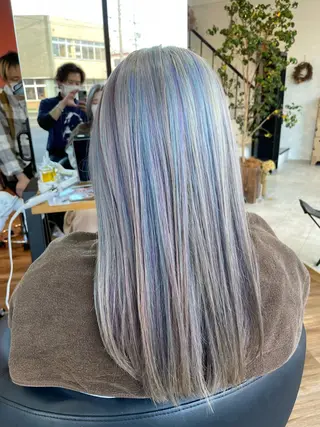 ロング カラー noa.所属・🎨カラー専門家🎨 チャーリーのヘアスタイル