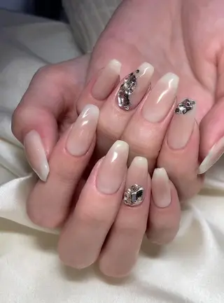 ネイル マツエク・マツパ アイブロウ Nail&eye Belire 新宿のネイルデザイン