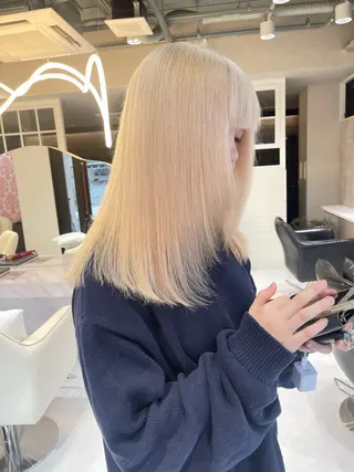 セミロング カラー 空【クウ】所属・【Chu】 ✨SERA✨のヘアスタイル