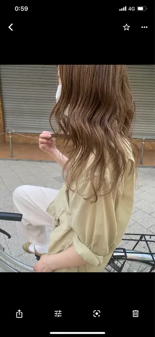 ロング 鈴木 志保のヘアスタイル