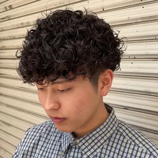 ミディアム パーマ メンズ 【柏メンズパーマ職人 】店長 KAZUMAのヘアスタイル