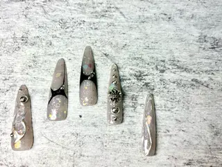 ネイル Queennail 北堀江megumiのネイルデザイン