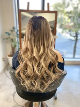 ロング 宇田 真基のヘアスタイル