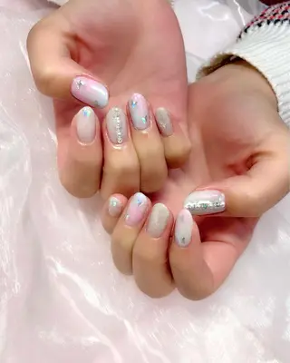 ネイル 梅津 郁美のネイルデザイン