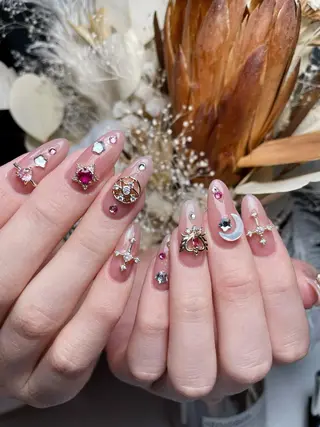 ネイル M🌷nail 長さだし専門店のネイルデザイン