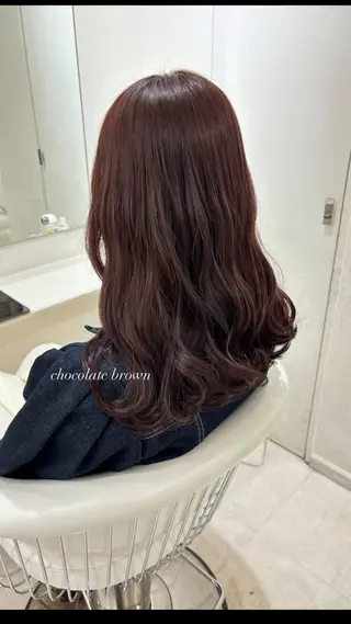 ミディアム カラー ParveMix 宮﨑 梨里のヘアスタイル