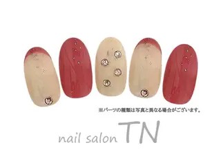 ネイル 矢川 まどかのネイルデザイン