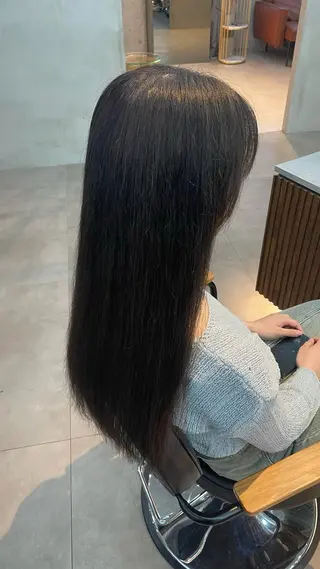 カラー ANGELICA 國吉　日向のヘアスタイル