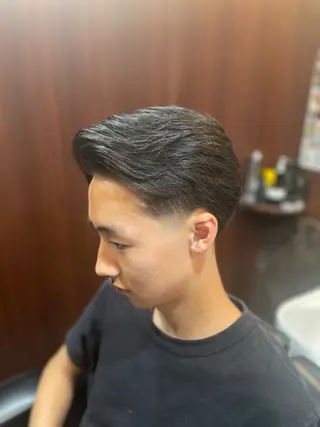 メンズ ヒロ銀座バーバーショップ新宿店所属・ITO TOMのヘアスタイル