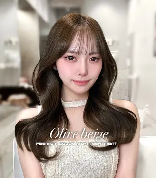 セミロング 𝑀𝐼𝐾𝑈🤍 SALOWIN銀座のヘアスタイル