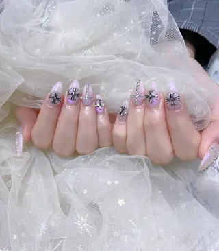 ネイル Queens マオのネイルデザイン