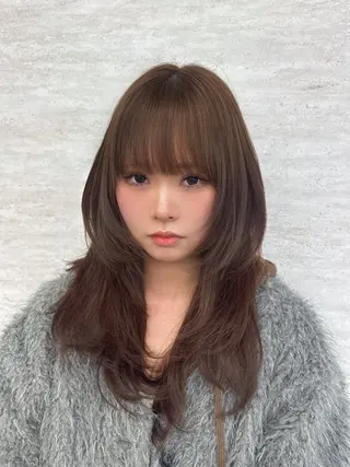 セミロング カラー ヘアアレンジ 韓国レイヤーカット/ 儚げカラーチナツのヘアスタイル