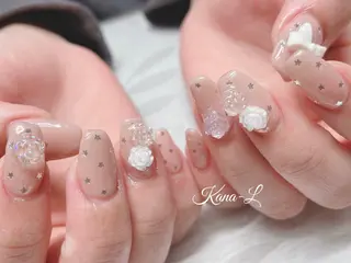 ネイル 芦辺 香奈のネイルデザイン