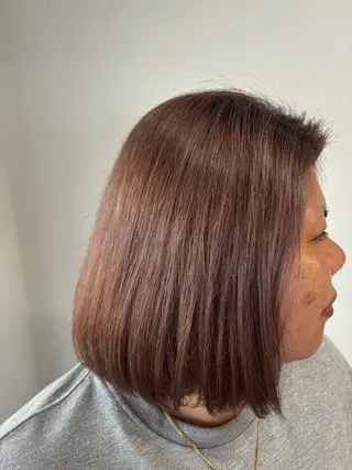 ミディアム カラー 伊藤 那月のヘアスタイル