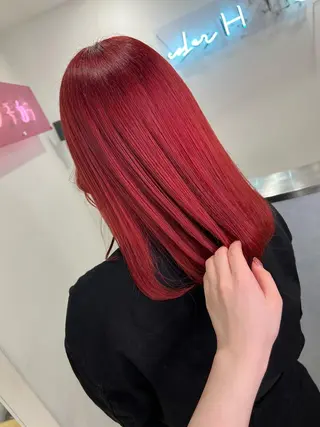 セミロング カラー Iris所属・ハイトーン特化サロン 💎MOCA💎のヘアスタイル