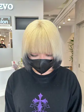 ショート カラー 白髪ぼかし／ 海外風／竹井俊介のヘアスタイル