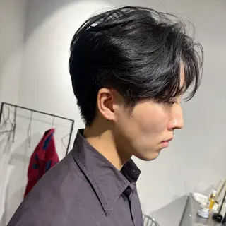 メンズ 表参道フェザーパーマ ニュアンスパーマのヘアスタイル