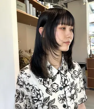 ミディアム yelm (official)のヘアスタイル