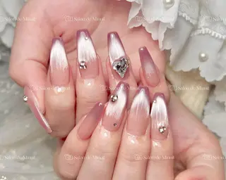 ネイル Momo 🤍のネイルデザイン