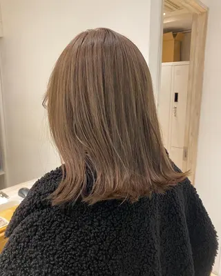 セミロング 🍋暖色カラーヘアア レンジniina🍋のヘアスタイル