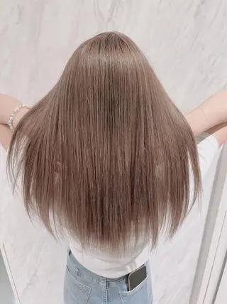 セミロング 服部 真希のヘアスタイル