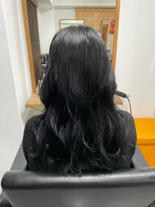 ロング 🐬脱白髪染めカラー 清水大世🐬のヘアスタイル